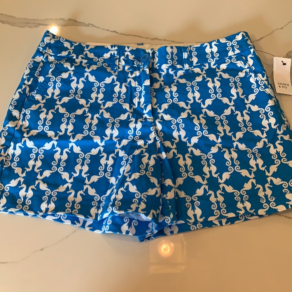 Crown and Ivy Women’s Size 10 shirts Seahorse